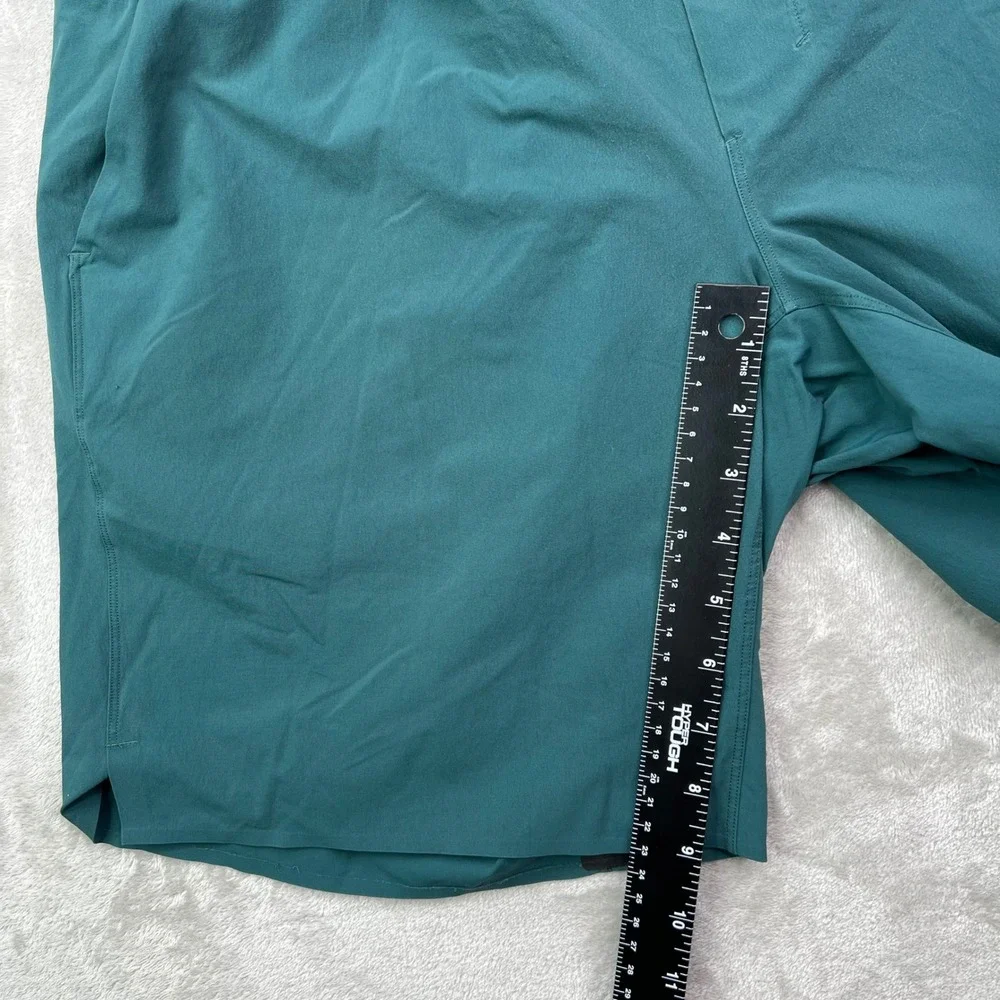 Lululemon T.H.E Shorts Mens XL Mach Green Solid Athletic Gym Linerless 9